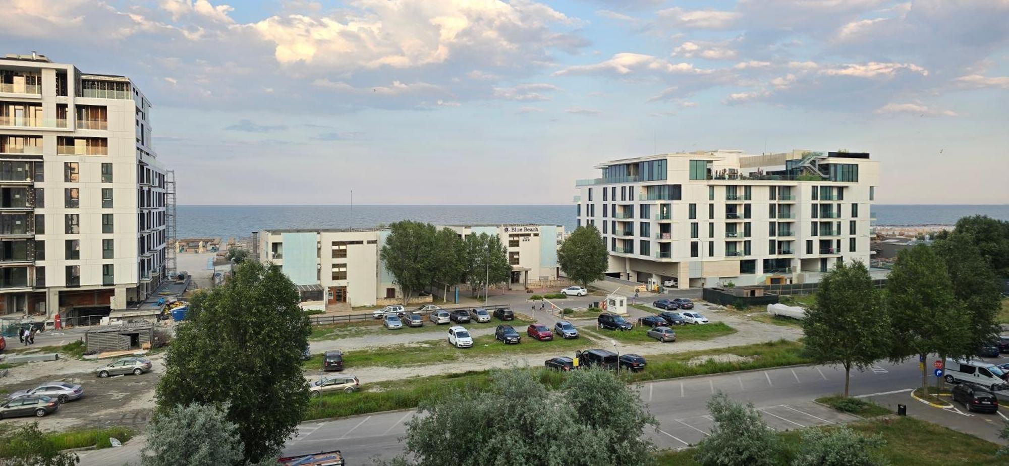 Apartment Summerland Мамая Екстериор снимка