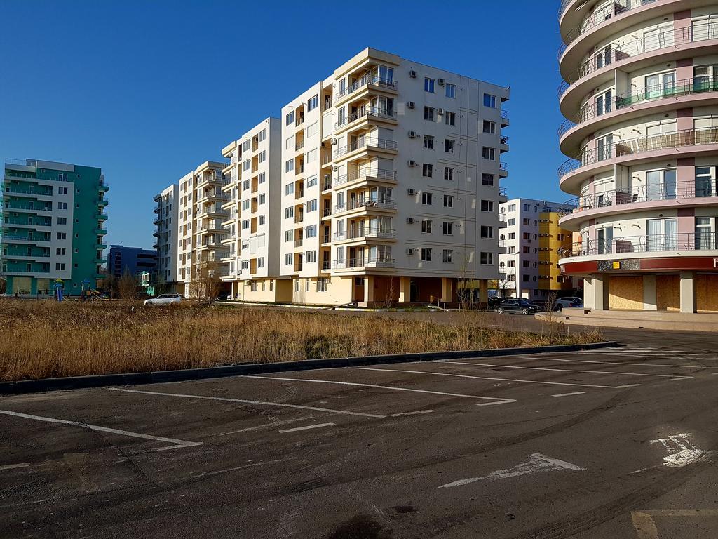 Apartment Summerland Мамая Екстериор снимка